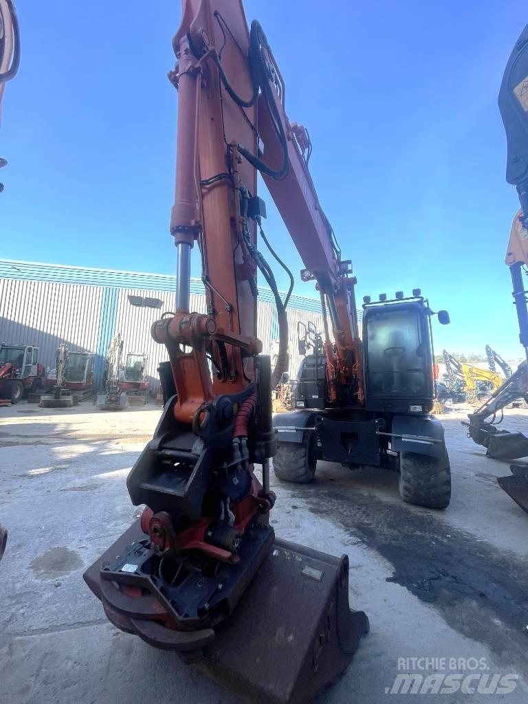 Hitachi 140W-6 Kolová rýpadla