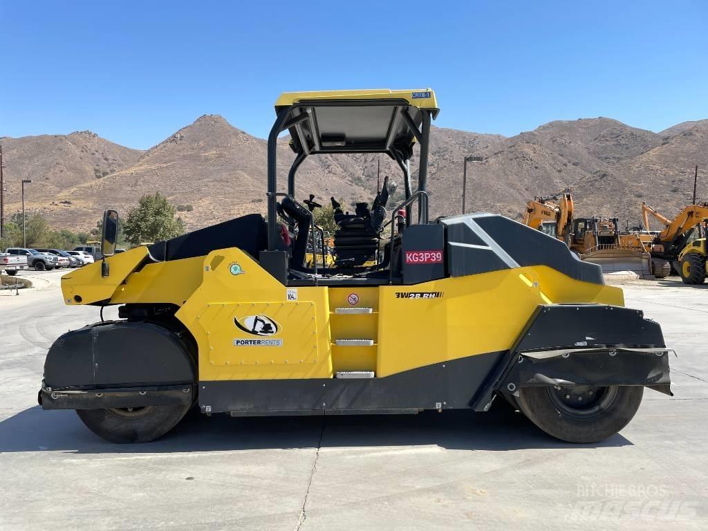 Bomag BW28RH Pneumatikové válce