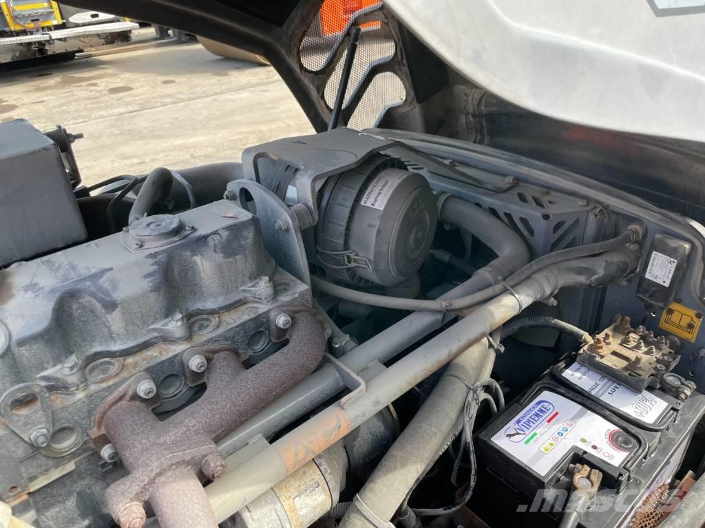 Hamm HD 10 VV Tandemové válce