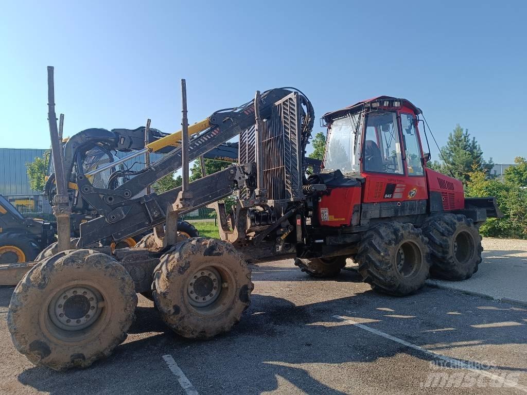 Komatsu KOMATSU 845 Vyvážecí traktory