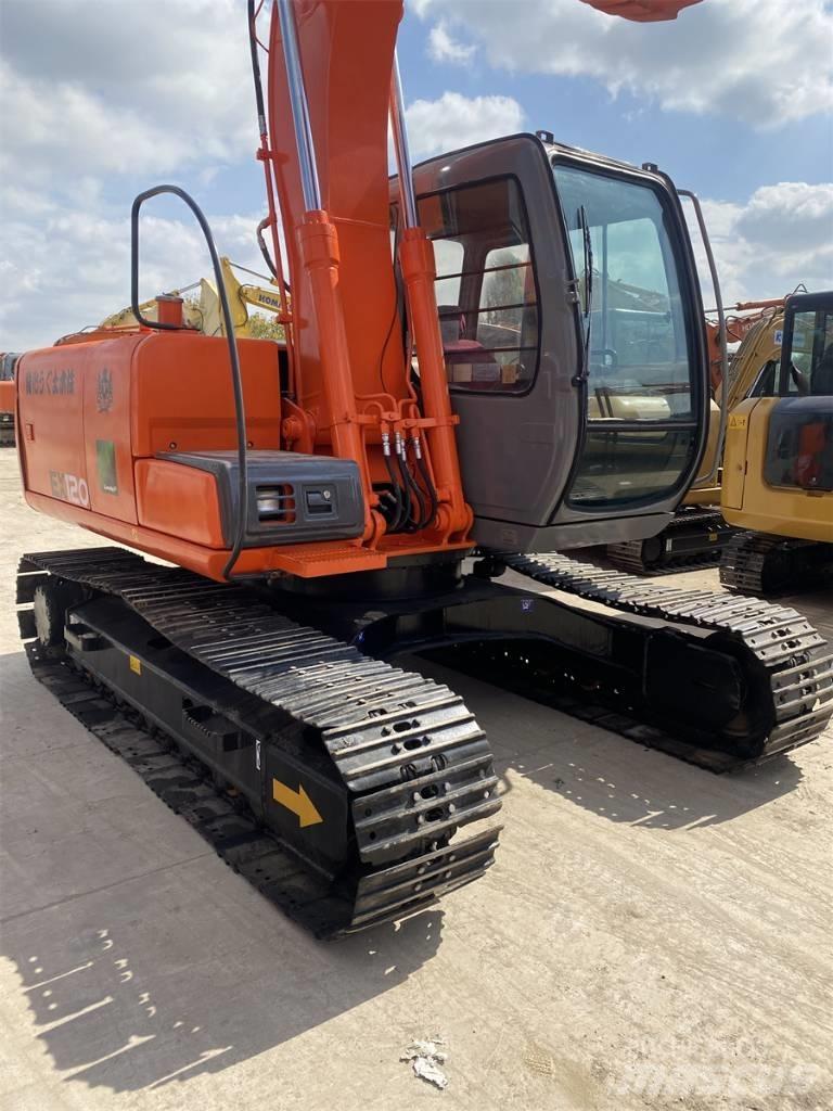 Hitachi EX120 Pásová rýpadla