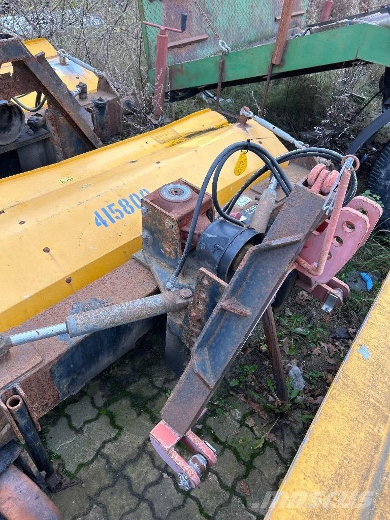 GMR FF2200 SPS Zametací stroje