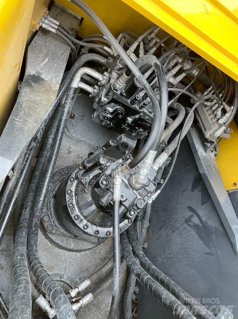Kobelco SK 250 Pásová rýpadla