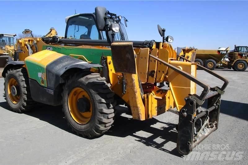 JCB 540-170 Další