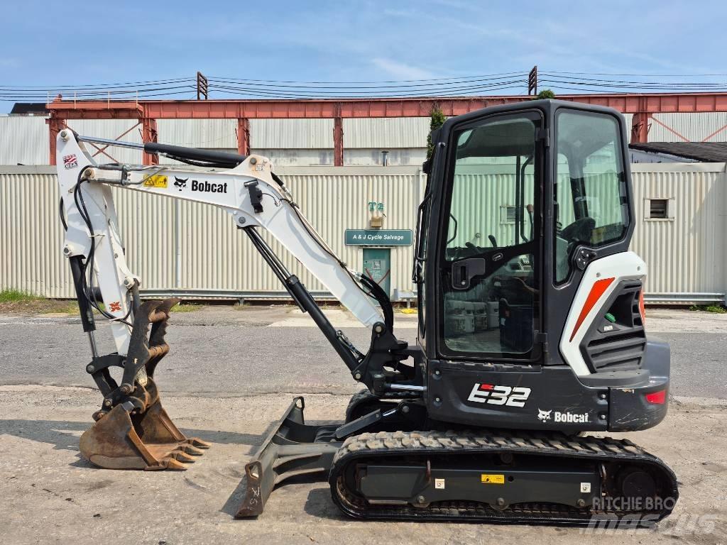 Bobcat E 32i Mini rýpadla < 7t