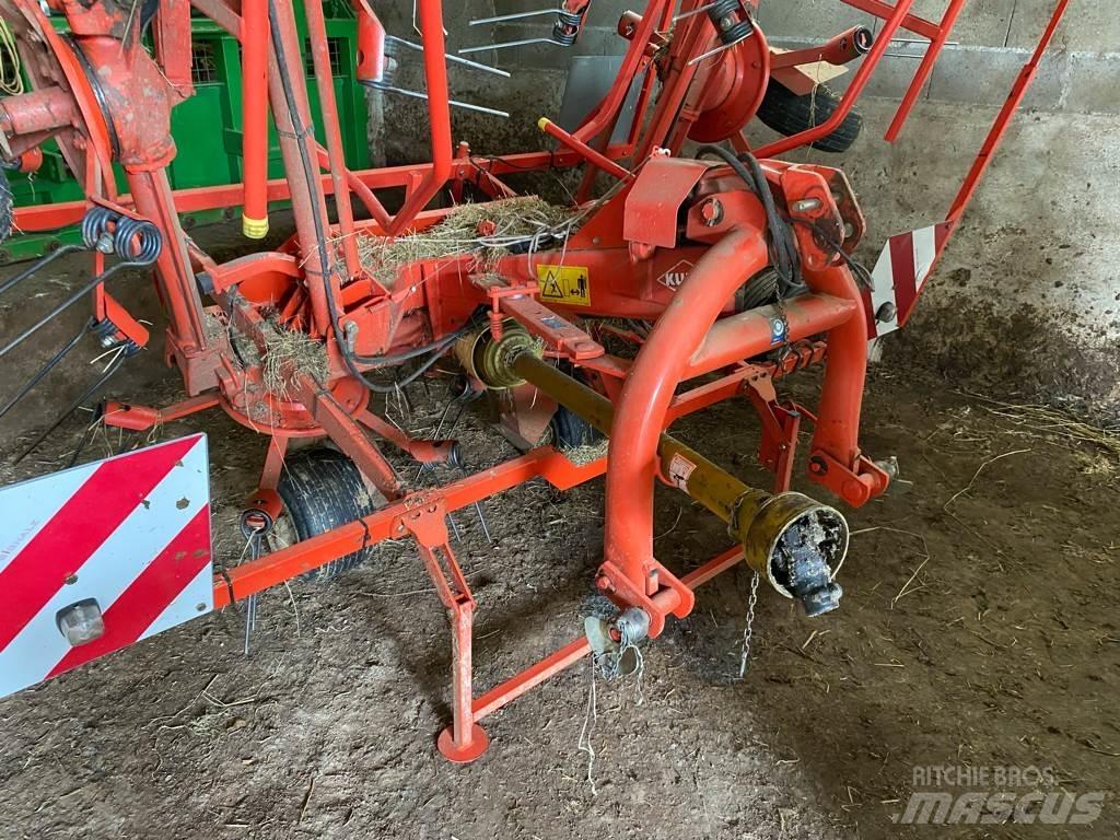 Kuhn GF 7601 MHO Obraceče a shrabovače sena