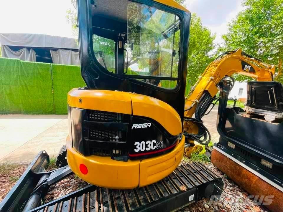 CAT 303C CR Mini rýpadla < 7t