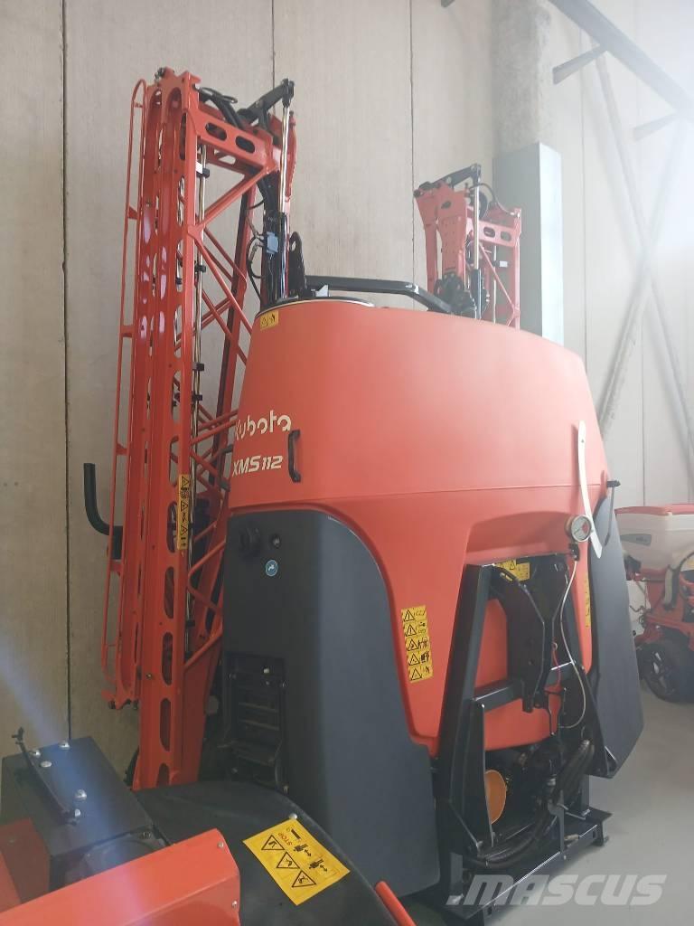Kubota XMS112 Nesené postřikovače