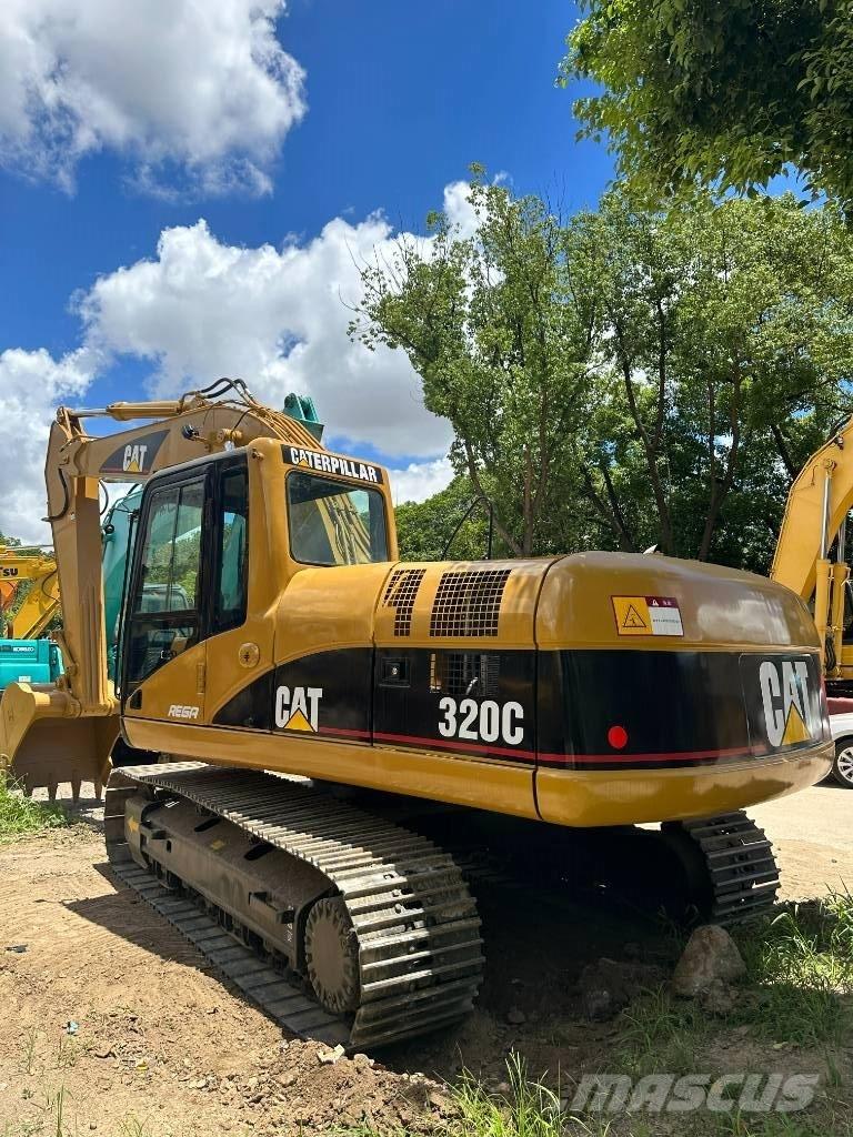CAT CAT320C Midi rýpadla 7t - 12t