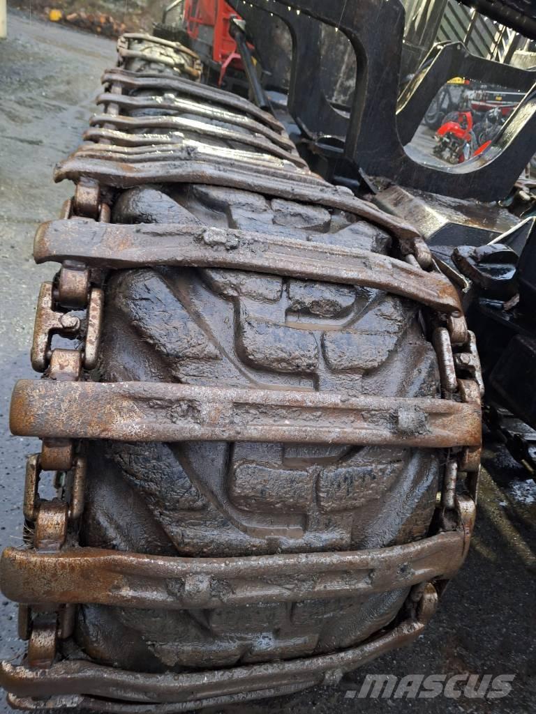 Komatsu 875 Vyvážecí traktory