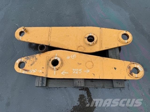 CNH BUCKET LINK Lopaty