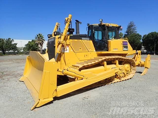 Komatsu D155AXi-8 Pásové dozery