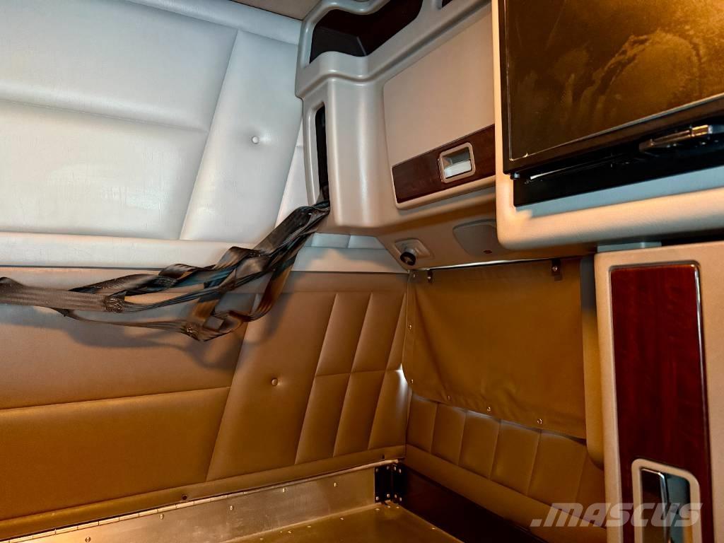 Peterbilt 389 Tahače