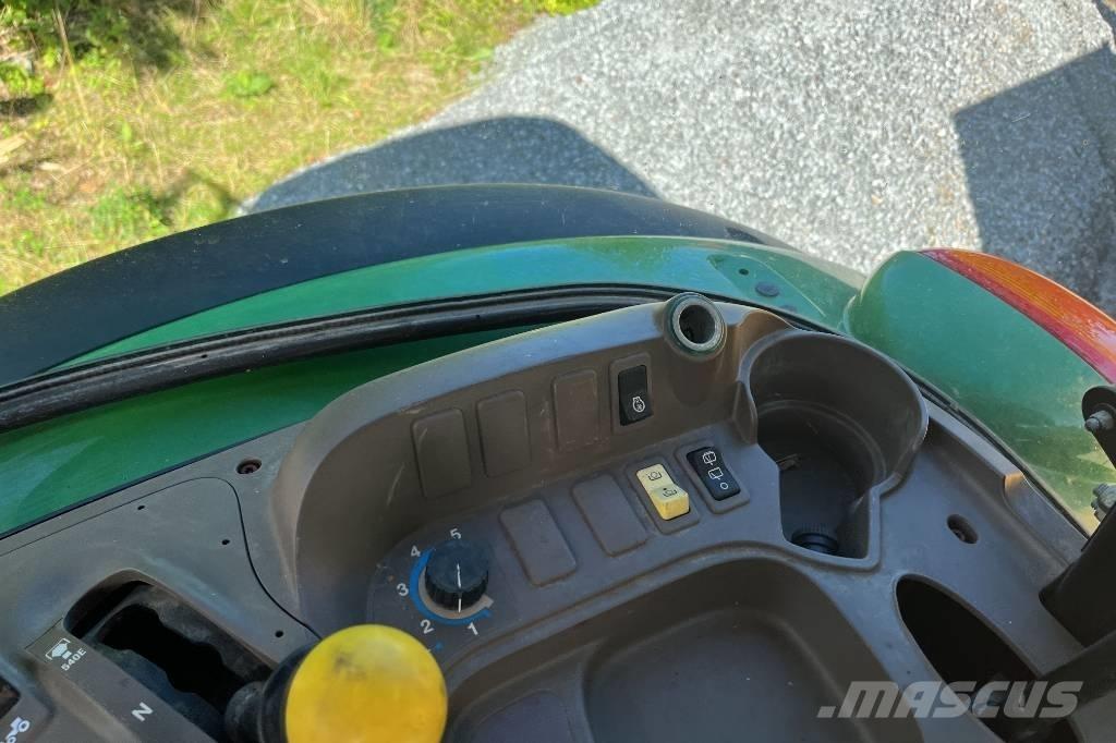 John Deere 5090 R Traktory