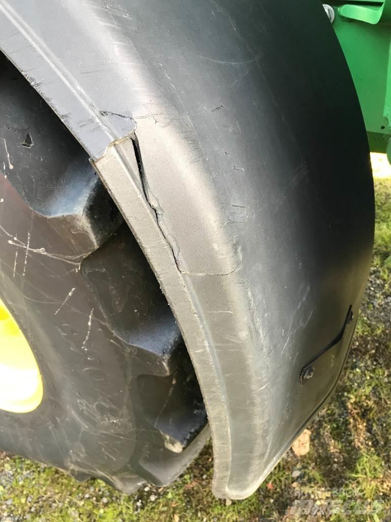 John Deere 6100 M Traktory
