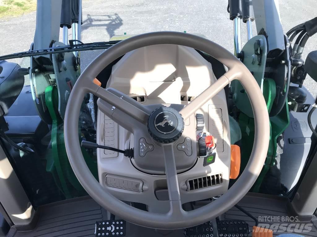John Deere 6100 M Traktory