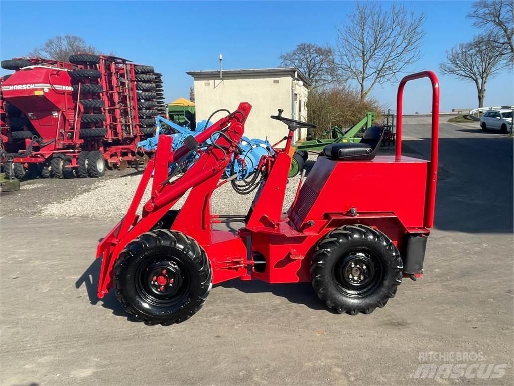 Weidemann 1302 Mininakladače
