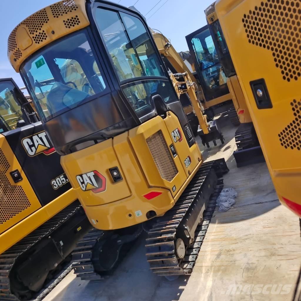 CAT 302CR Mini rýpadla < 7t