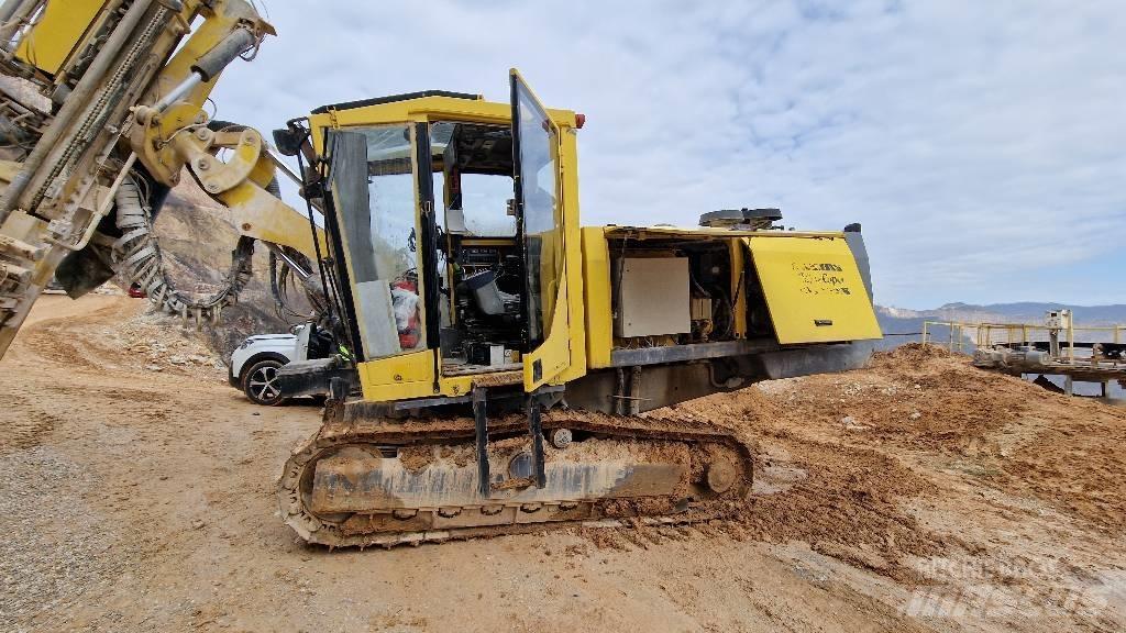Atlas Copco F6 Povrchové vrtací stroje