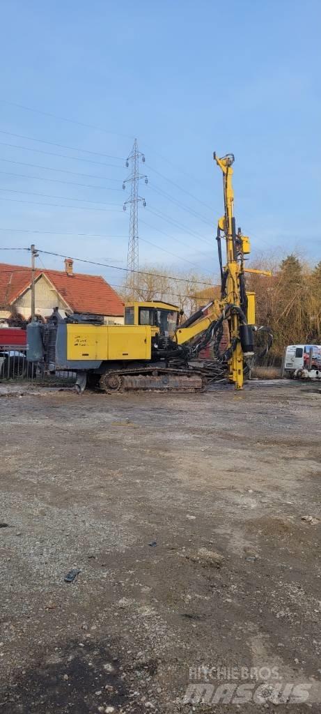 Atlas Copco F6 Povrchové vrtací stroje