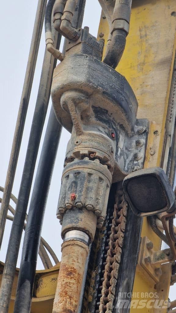 Atlas Copco F6 Povrchové vrtací stroje