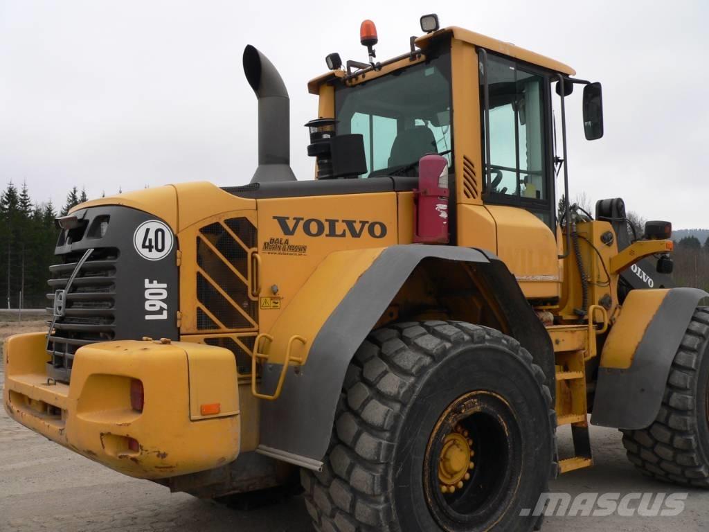 Volvo L 90 F Kolové nakladače