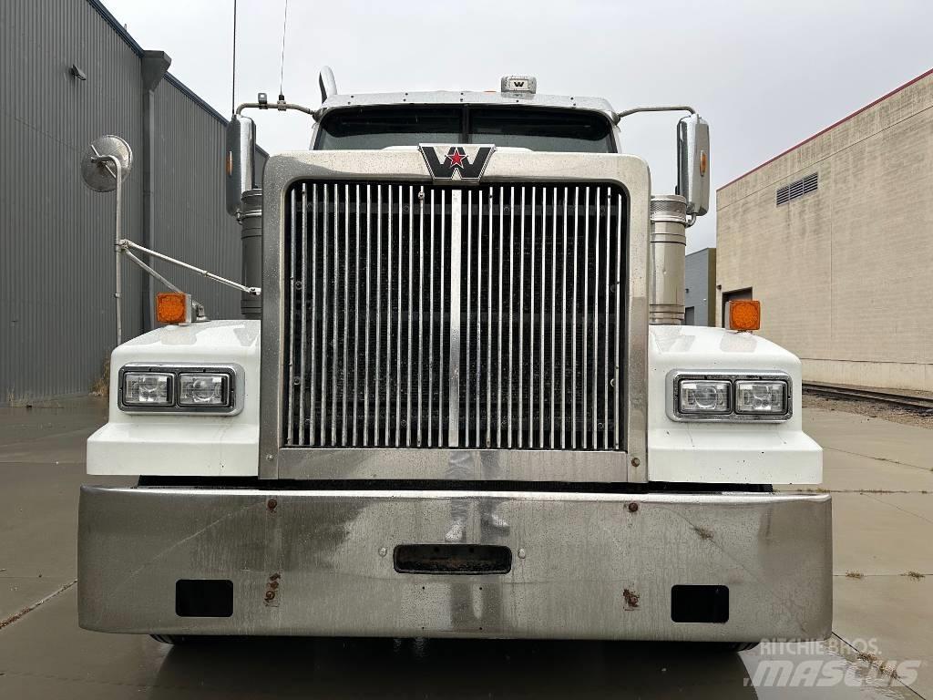 Western Star 4900 SF Tahače