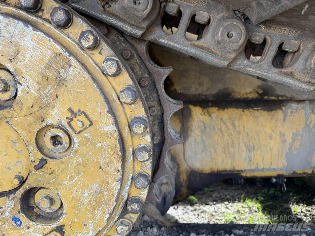 CAT D 6 T LGP Pásové dozery
