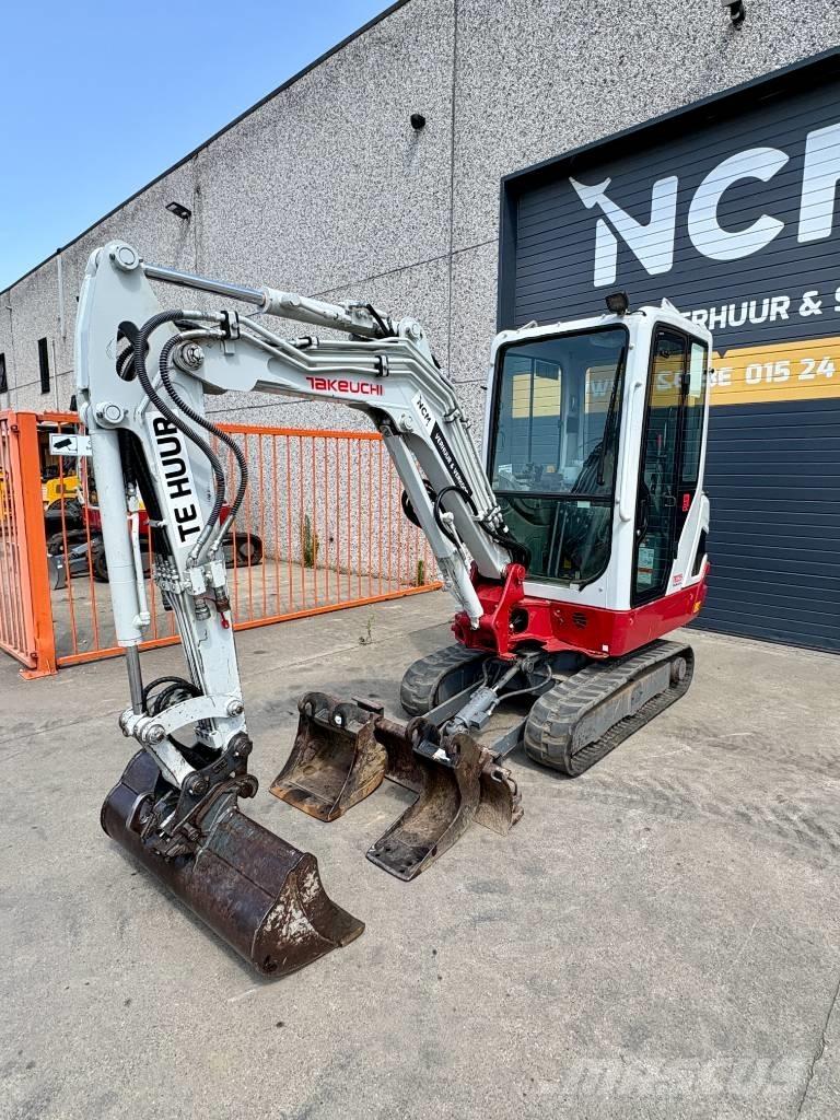 Takeuchi TB 225 Mini rýpadla < 7t