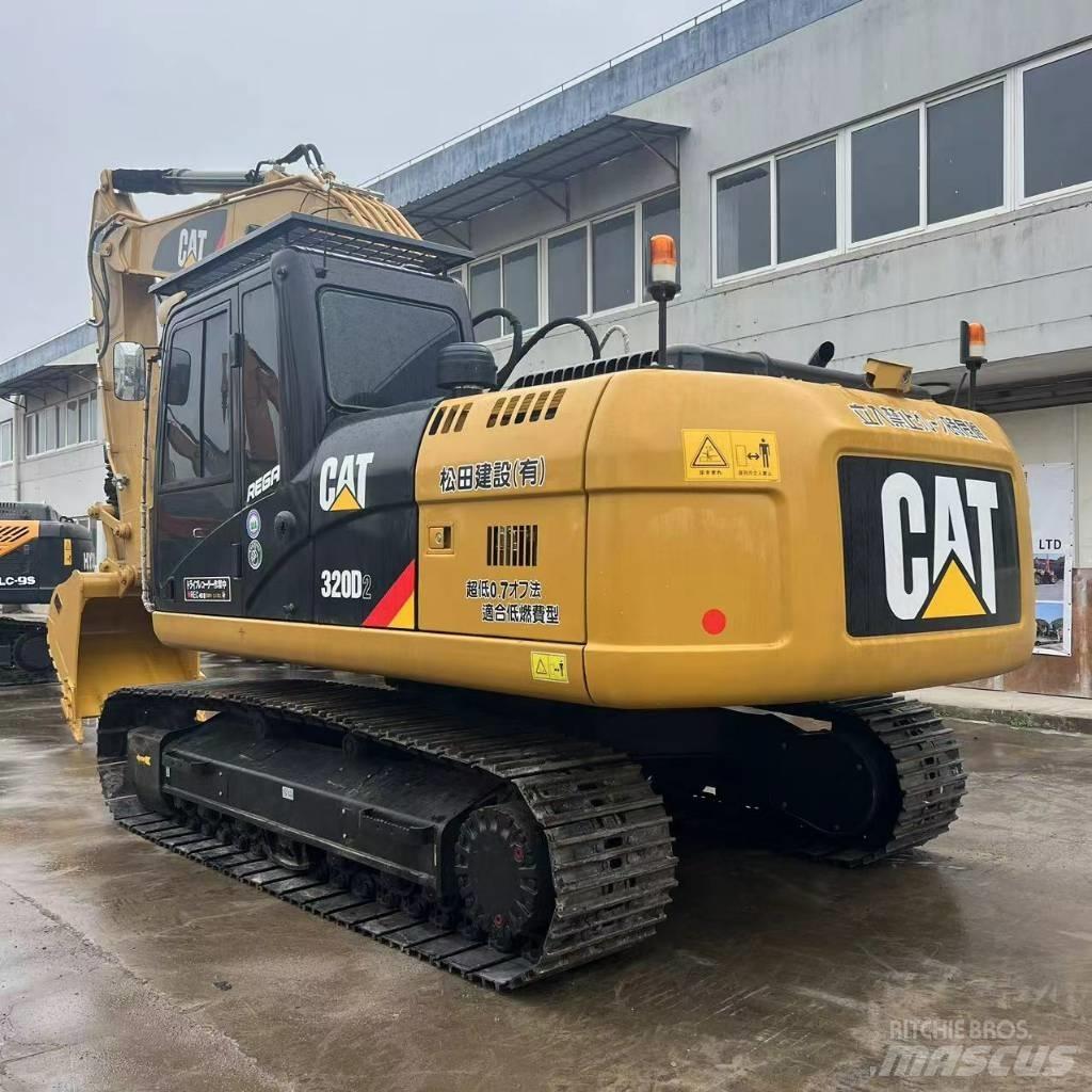 CAT 320D2 Midi rýpadla 7t - 12t