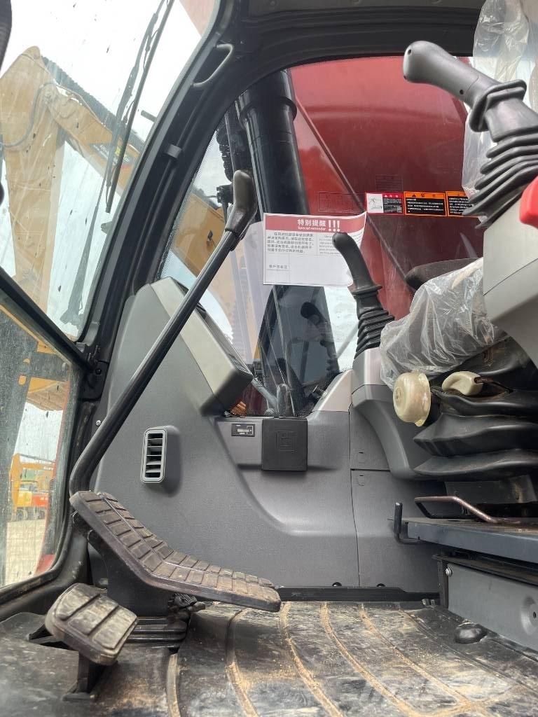 Doosan DX225LCA Pásová rýpadla