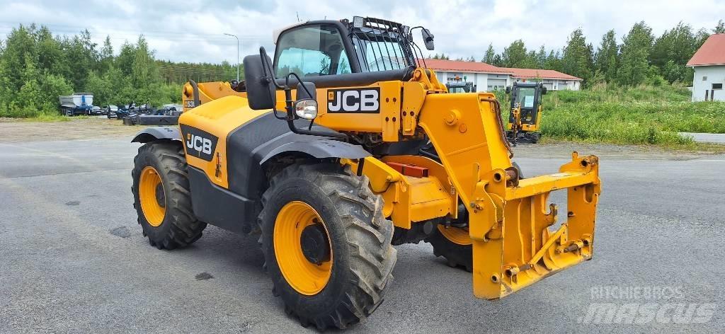 JCB 535-95 Teleskopické manipulátory