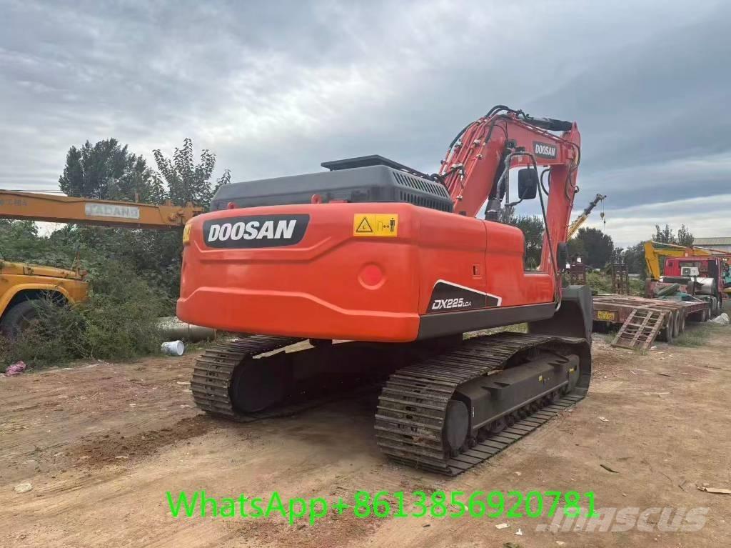 Doosan DX 225 Pásová rýpadla