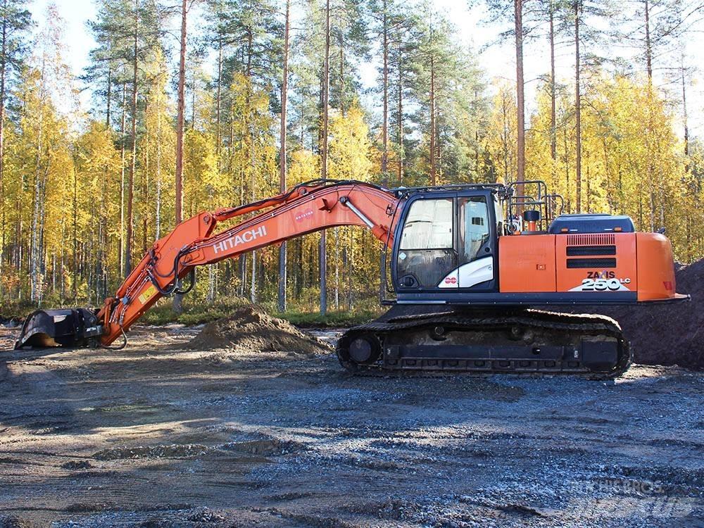 Hitachi ZX 250 LC-6 Pásová rýpadla