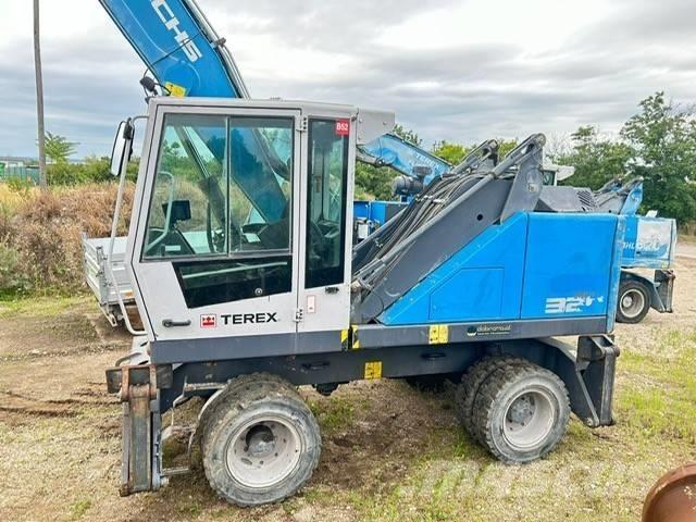 Fuchs MHL 320 Stroje pro manipulaci s odpadem