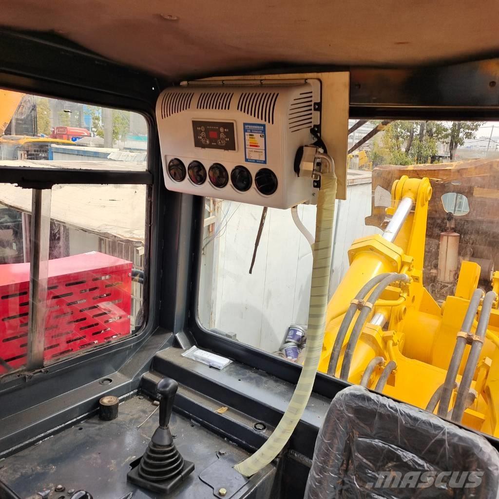 Shantui SD 32 Pásové dozery