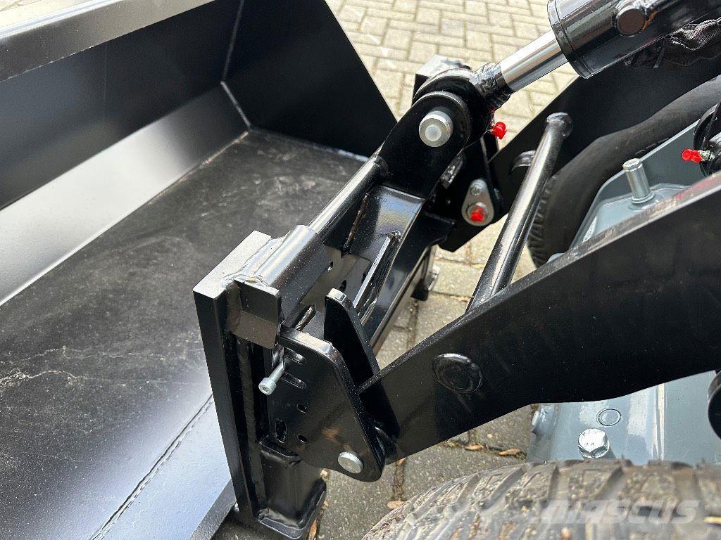 GiANT SK252 skid Speciální bagry