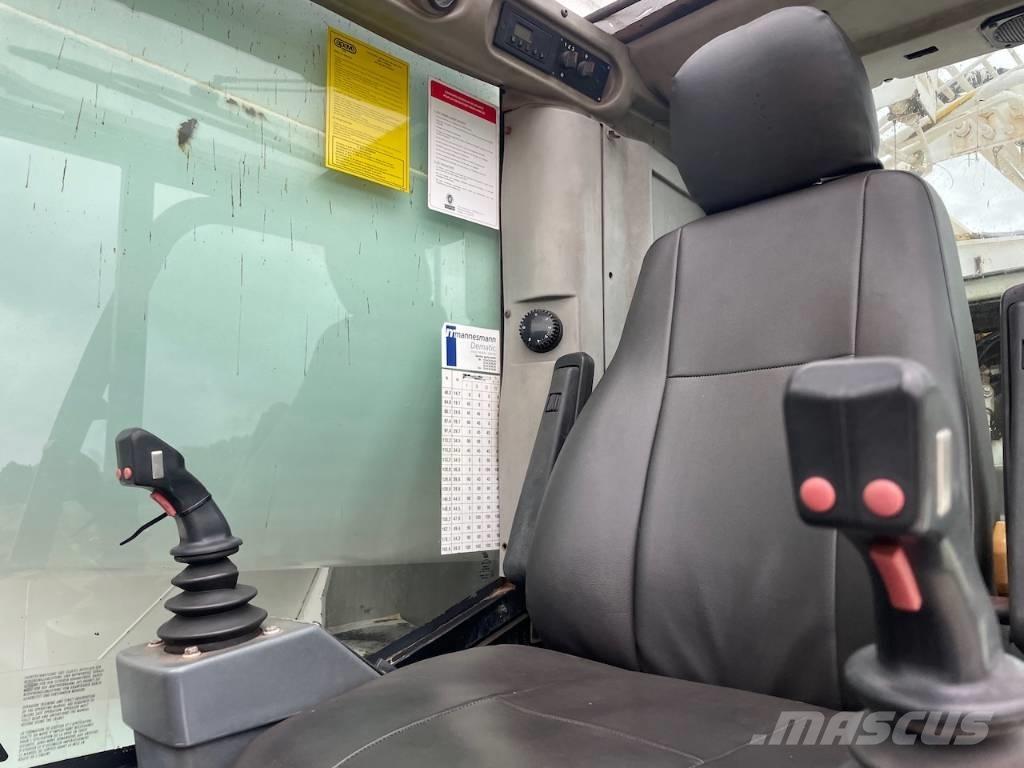 Demag AC 300 Univerzální terénní jeřáby