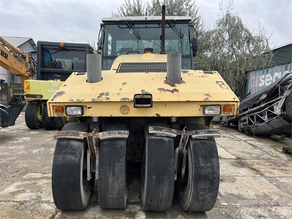 Stavostroj VP 2400 Pneumatikové válce