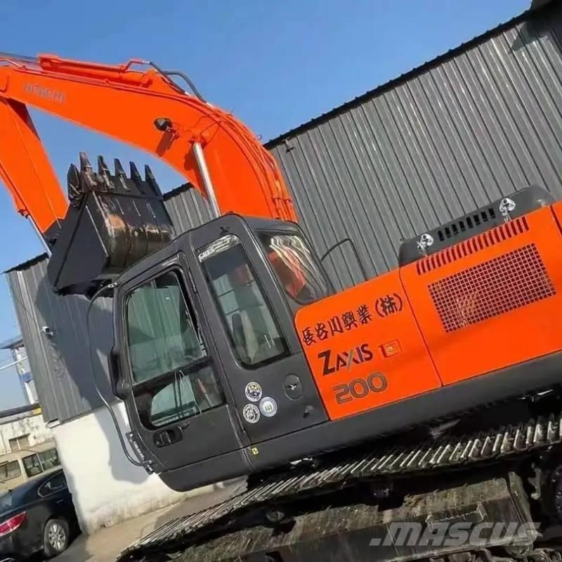 Hitachi ZX 200 Pásová rýpadla