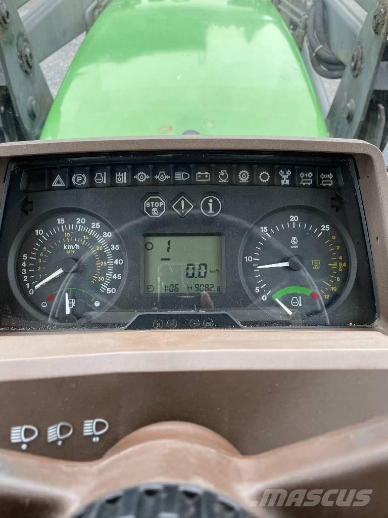 John Deere 6510 Traktory