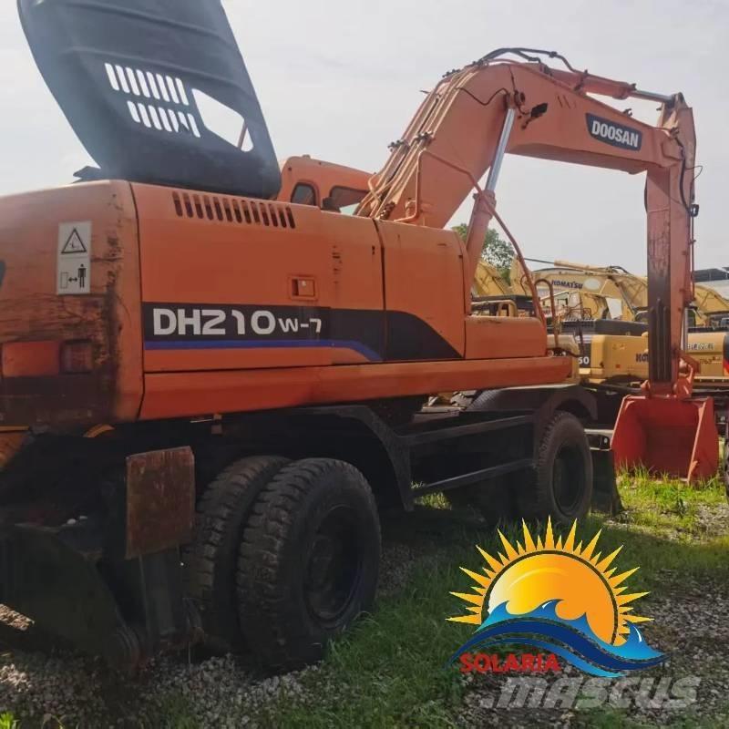Doosan DH 210 W-7 Kolová rýpadla