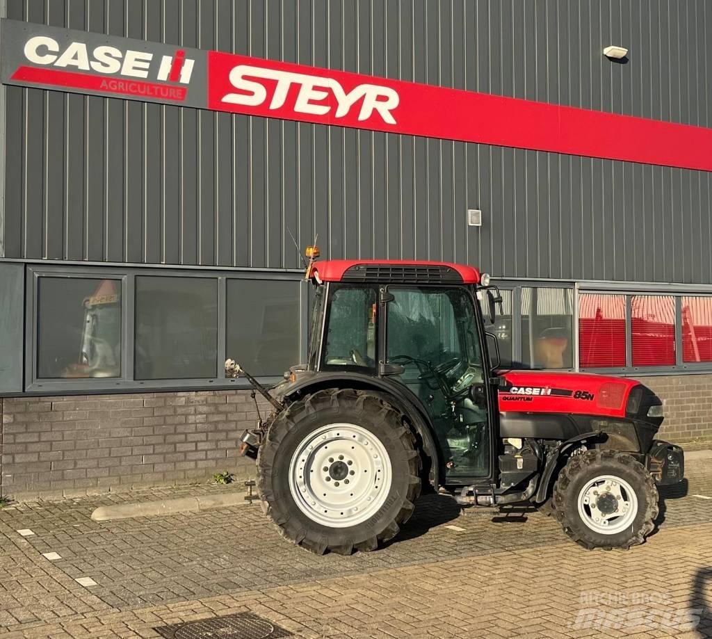 Case IH Quantum 85N Traktory