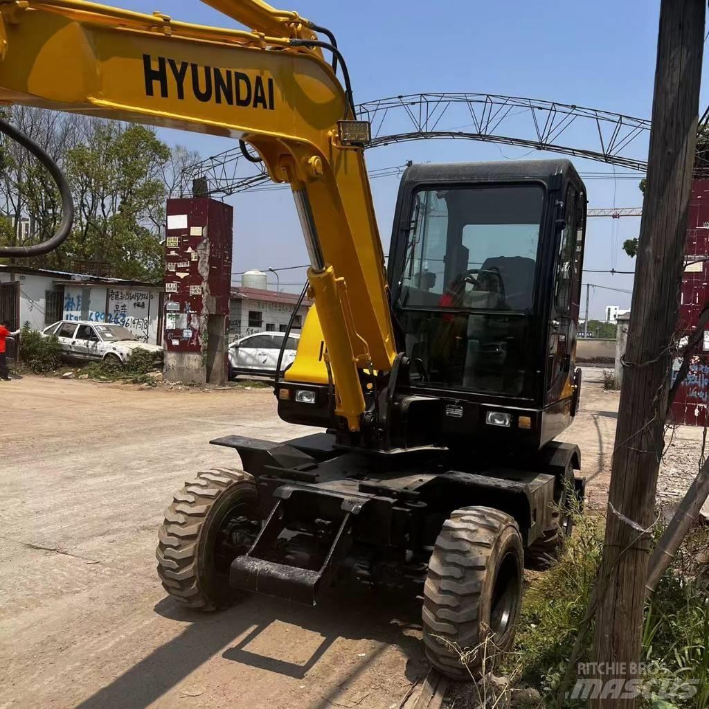 Hyundai R60W-7 Kolová rýpadla