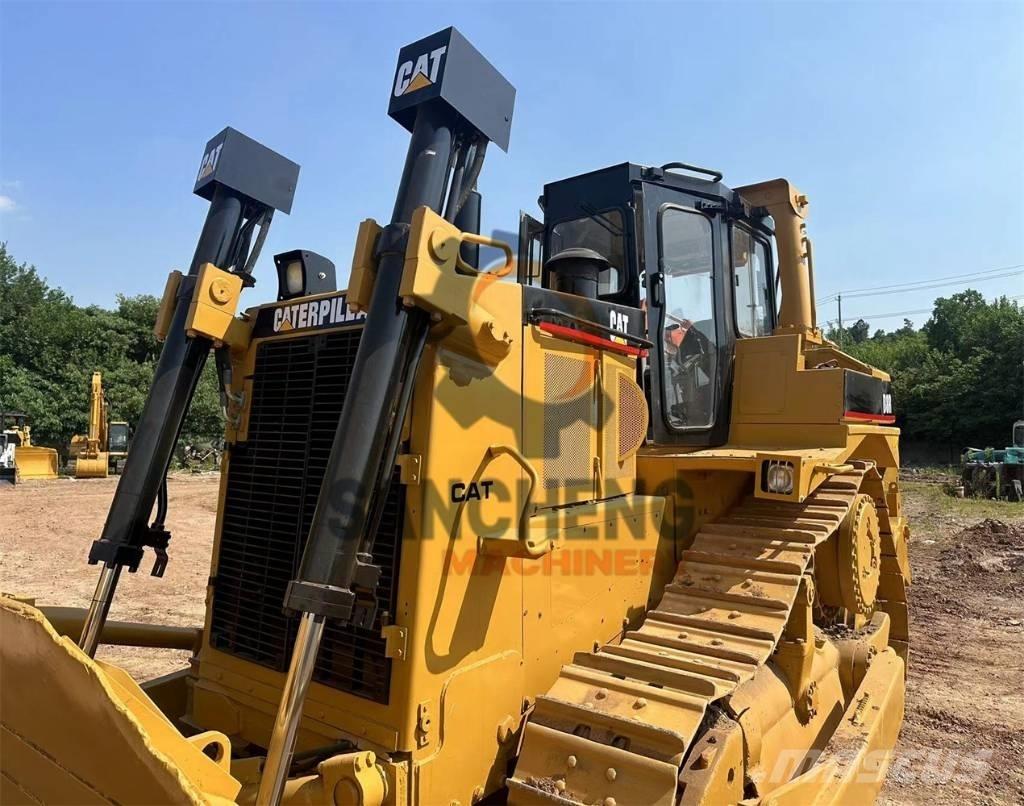 CAT D 8 R Pásové dozery
