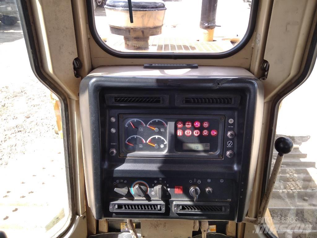CAT D 6 M LGP Pásové dozery