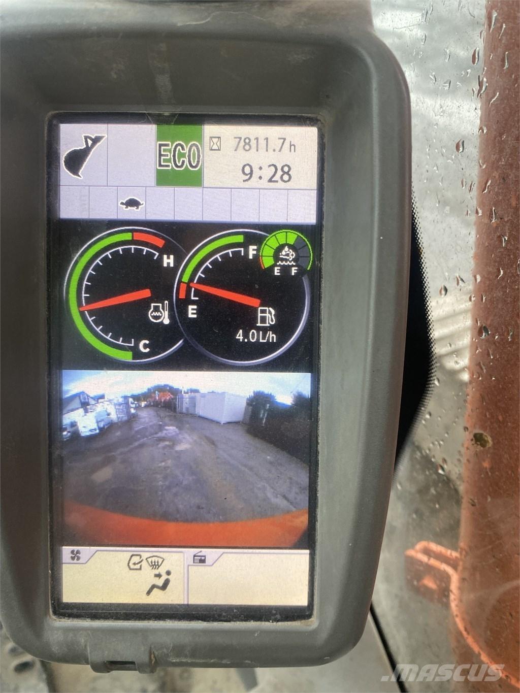 Hitachi 130-6 Pásová rýpadla