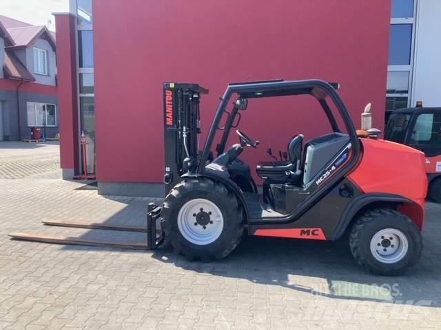 Manitou MC 25 Terénní vysokozdvižné vozíky