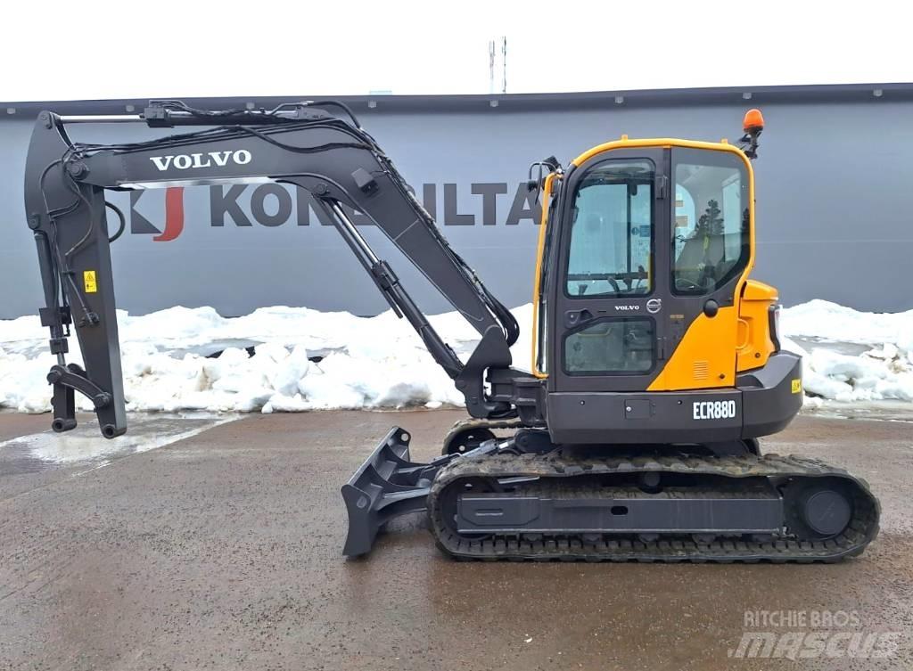 Volvo ECR88D Midi rýpadla 7t - 12t