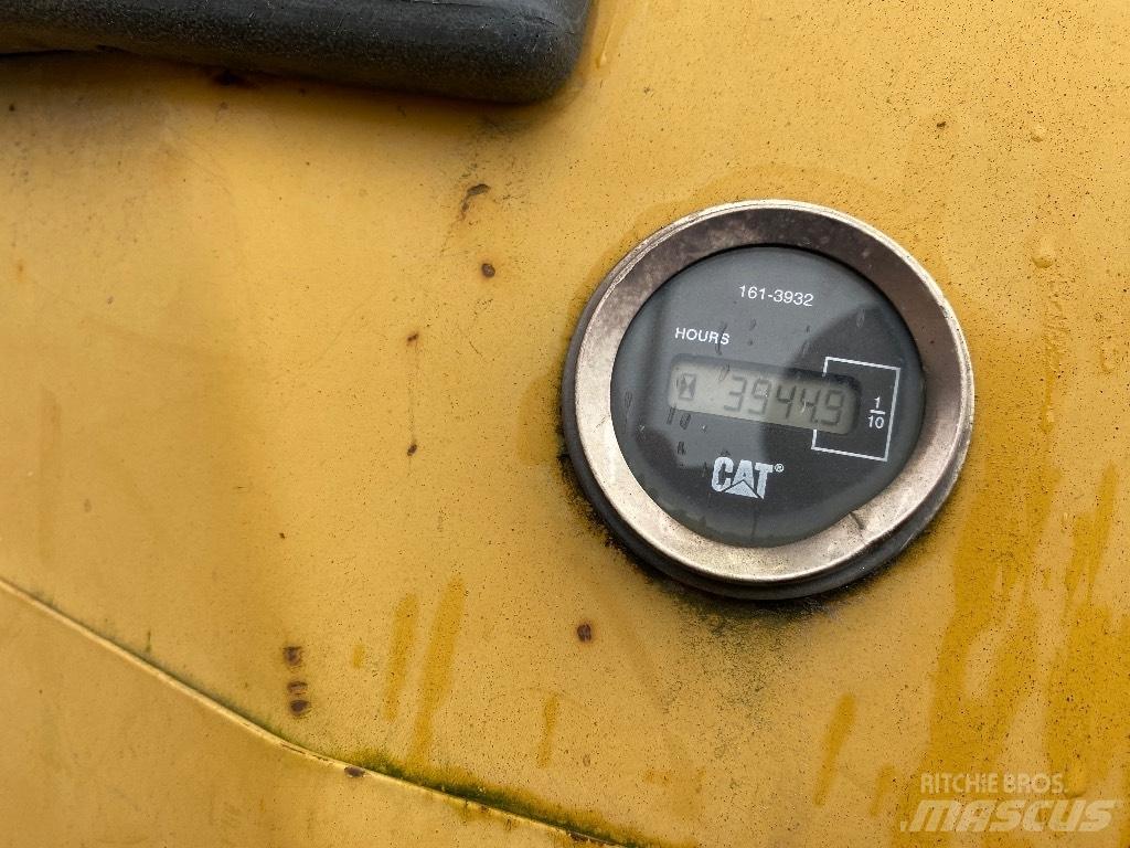 CAT D5G XL Pásové dozery